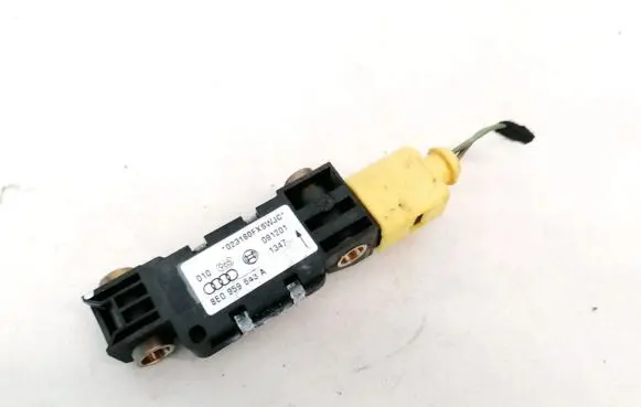 Audi A4 S4 B6 8E 8H Airbag deployment crash/impact sensor 8E0959643A