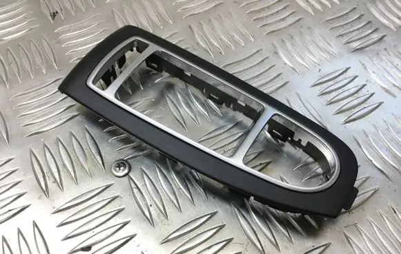 Mercedes-Benz S W222 Front door window switch trim A2227200289