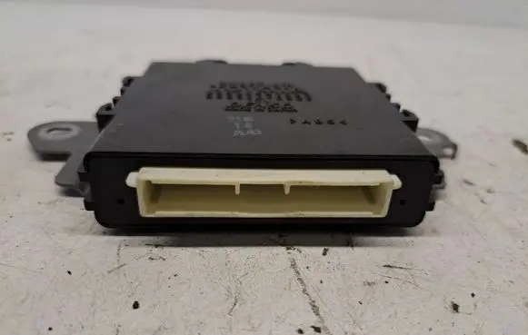 Toyota Prius (XW20) CAS control unit/module 8999047023