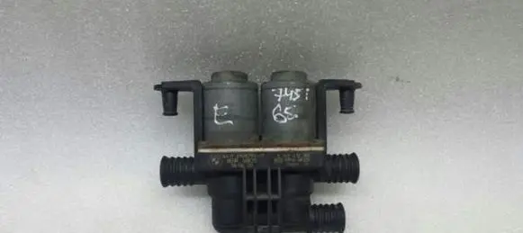 BMW 7 E65 E66 Coolant heater control valve 64116908294