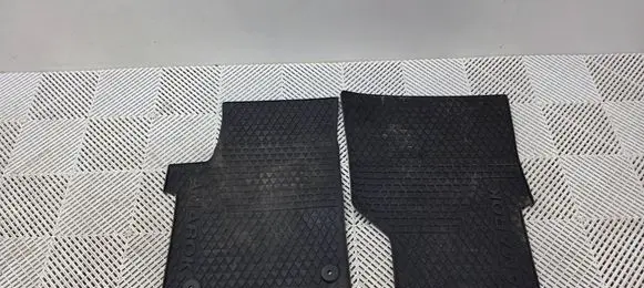 Volkswagen Amarok Car floor mat set 2H1061502