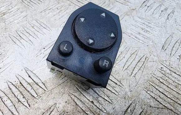 Audi Cabriolet B3 8G Wing mirror switch 893959565