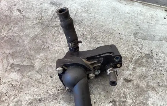 Thermostat/thermostat housing