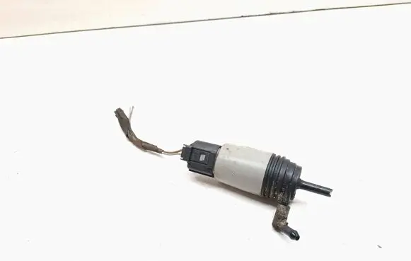BMW 5 E60 E61 Windscreen/windshield washer pump 6934159 67126934159