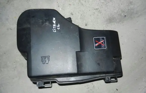 Citroen C6 Fuse module