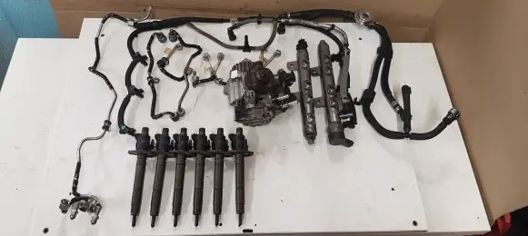 Jaguar XF X250 Fuel injection system set 0445216028 0445116013 0445010629