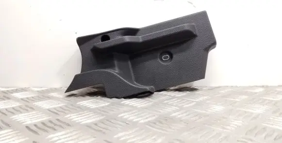 Volkswagen Golf VII Parcel shelf load cover mount bracket 5G6858832