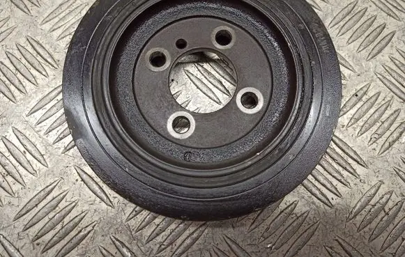 Hyundai Santa Fe Alternator pulley 