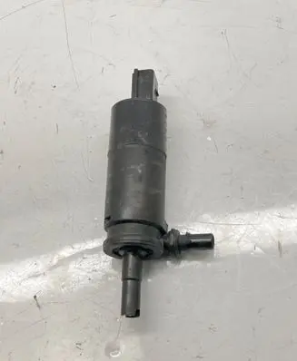 Audi Q3 8U Windscreen/windshield washer pump 6R0955681 2514
