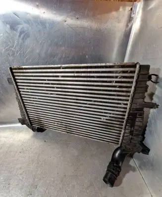 Opel Zafira B Intercooler radiator 52407504 3304A