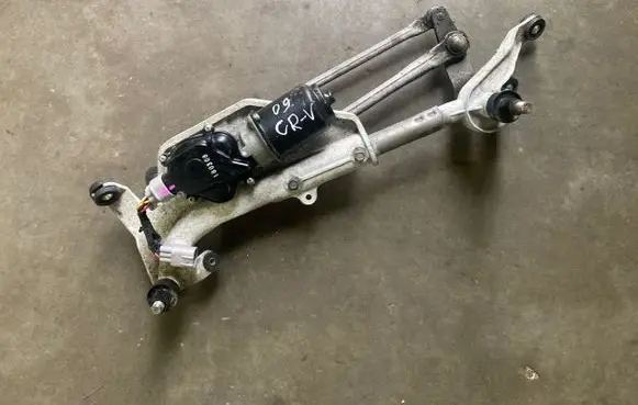 Honda CR-V Front wiper linkage and motor 180308