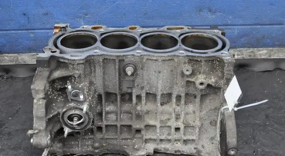 Toyota Corolla Verso AR10 Engine block 1ZZ-FE