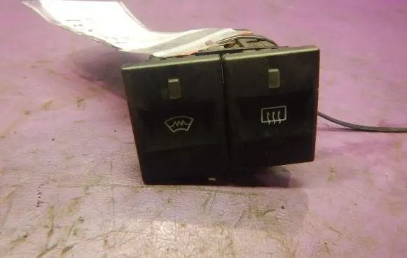 Ford Mondeo Mk III Windscreen/window heater switch 1S7T18K574AA