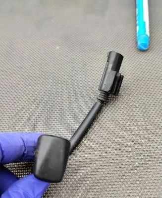BMW 5 E60 E61 Windshield washer spray nozzle 7046060