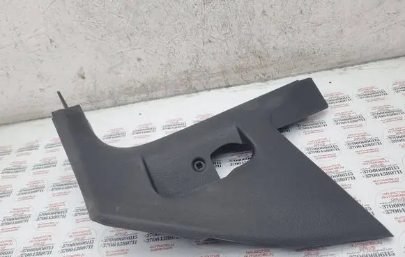 Volkswagen Golf Plus Foot area side trim 5M1863483A