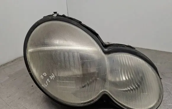 Mercedes-Benz C W203 Headlight/headlamp 15084600 2088000175