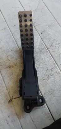 Mercedes-Benz ML W164 Accelerator throttle pedal