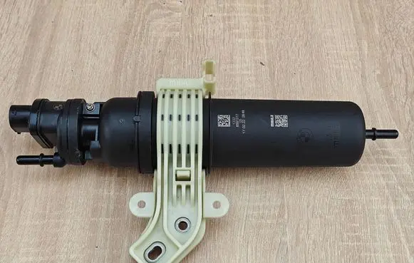 BMW 8 G16 Fuel filter 8591019 8591017 8582273