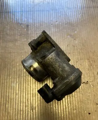 KIA Sorento Throttle valve 351002F000 11G170118