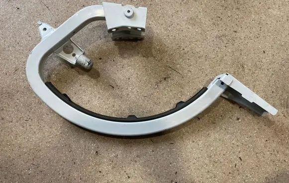 Audi A3 S3 8V Tailgate/trunk/boot hinge 8V5827302C