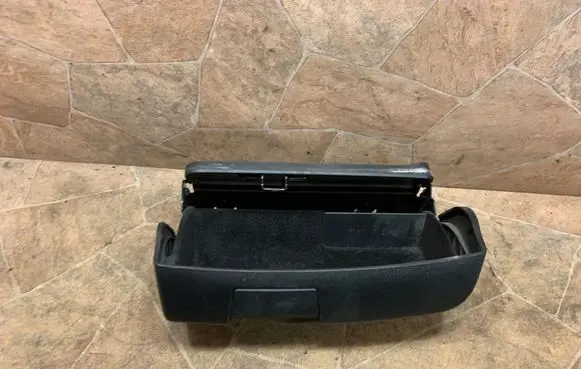 Mercedes-Benz E W212 Glove box A2128810123