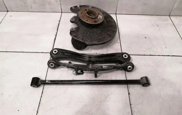 Mercedes-Benz ML W166 Rear wheel hub A1663500408 A1663500106