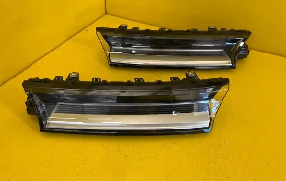 Volkswagen Polo VI Headlight/headlamp 7T0941653