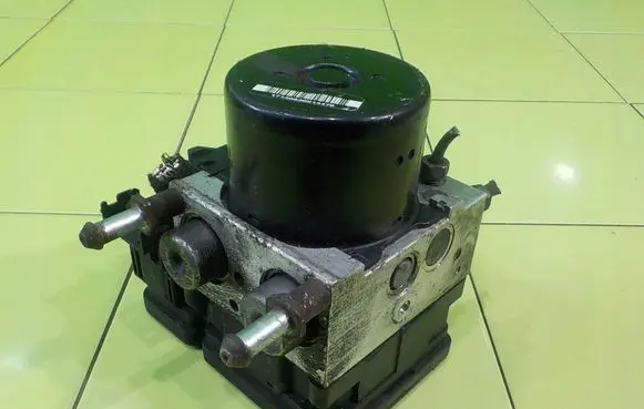 Chevrolet Captiva ABS Pump 96851845
