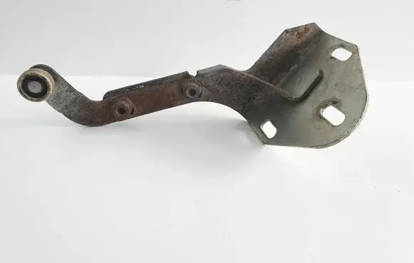 Iveco Daily 35.8 - 9 Sliding door lower roller guide/hinge 107117E6
