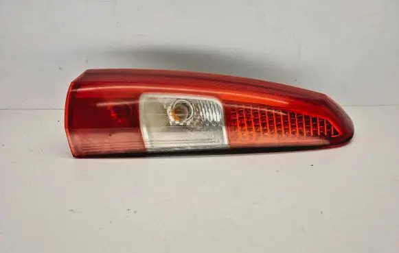 Volvo V70 Rear/tail lights 30643330