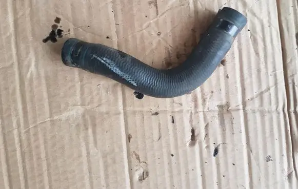 Ford Ka Engine coolant pipe/hose