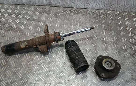 Volkswagen PASSAT B6 Front shock absorber/damper
