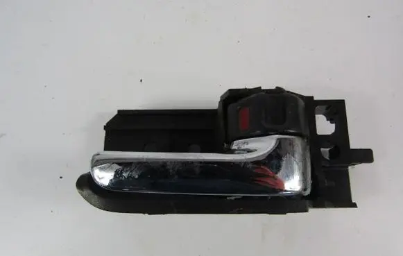 Toyota Avensis Verso Rear door interior handle 