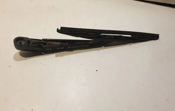 Mitsubishi Outlander Rear wiper blade arm 