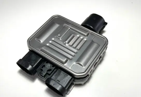 Ford Mondeo MK IV Coolant fan relay 7G919A819AA 7T438C609BA 7T4Z8B658B