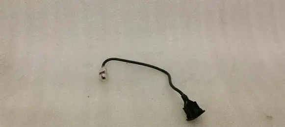 Mercedes-Benz E W212 USB socket connector A1728200515