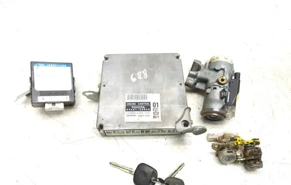 Engine ECU kit and lock set