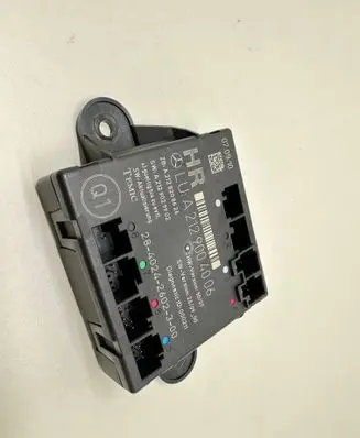 Mercedes-Benz C W204 Door control unit/module A2129004006 A2128208626 A2129029902