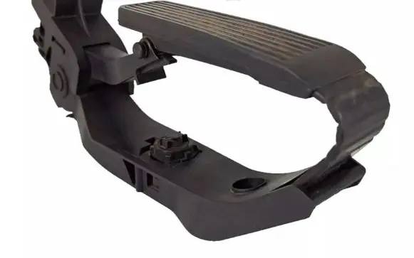 Mercedes-Benz C W203 Accelerator throttle pedal A2113000404