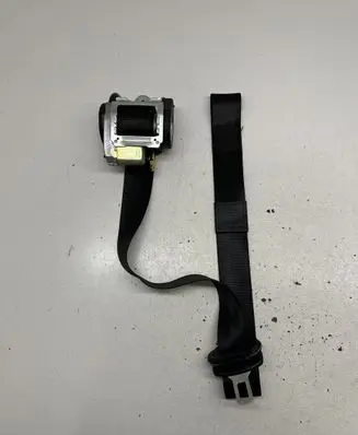Audi A3 S3 8P Front seatbelt 8P3857705
