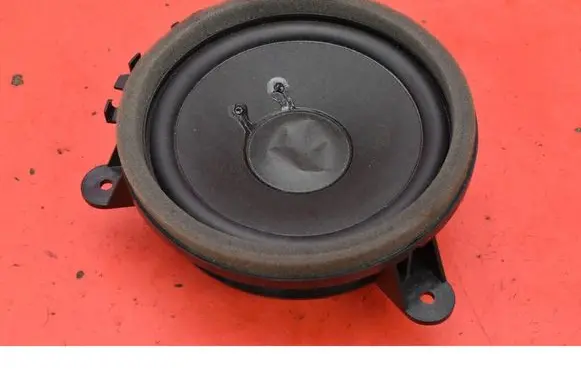 Volvo S60 Subwoofer speaker 30657445