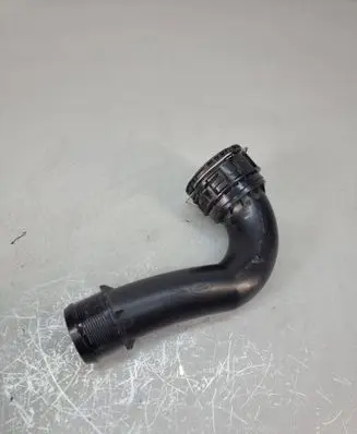 Land Rover Evoque II Intercooler hose/pipe M8d26c715