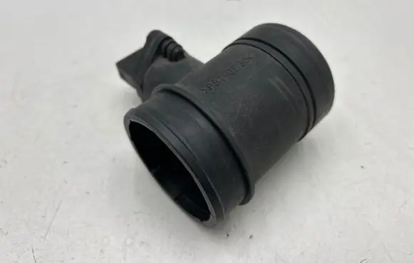 Porsche Cayenne (9PA) Mass air flow meter 0281002435