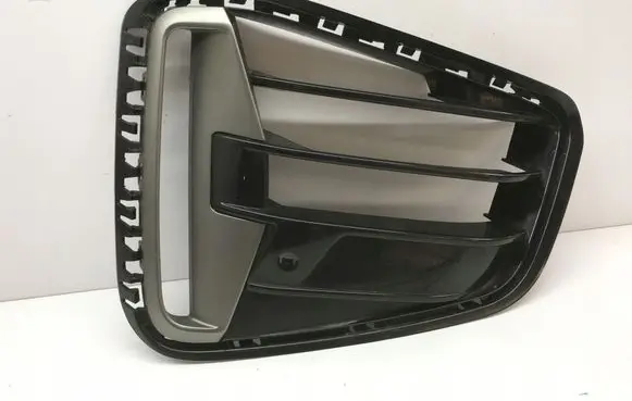 BMW 4 G22 G23 G24 G26 Front bumper lower grill 8077065