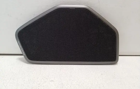 BMW 3 G20 G21 Parcel shelf speaker trim grill 7482402