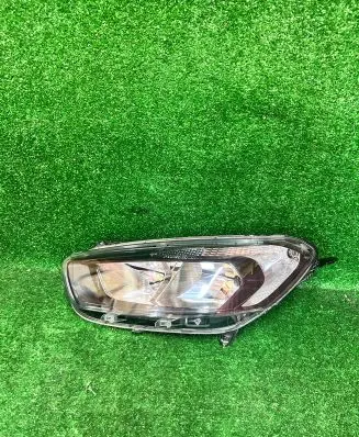 Ford Transit Courier Headlight/headlamp