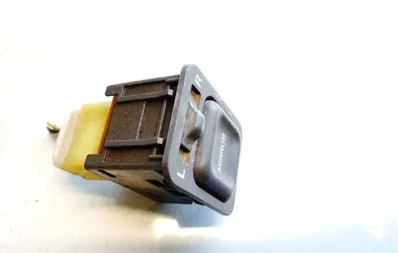 Honda CR-V Wing mirror switch 1834982