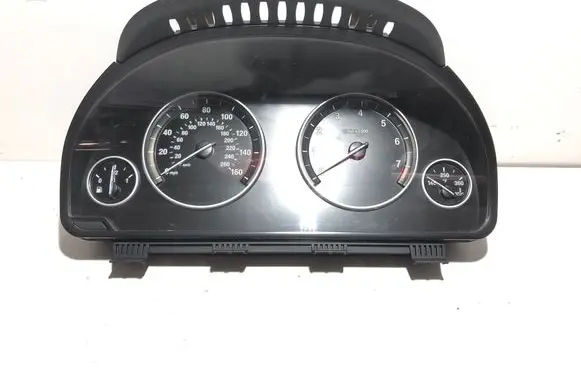 BMW 5 F10 F11 Speedometer (instrument cluster) 9265177 1667427 35164951
