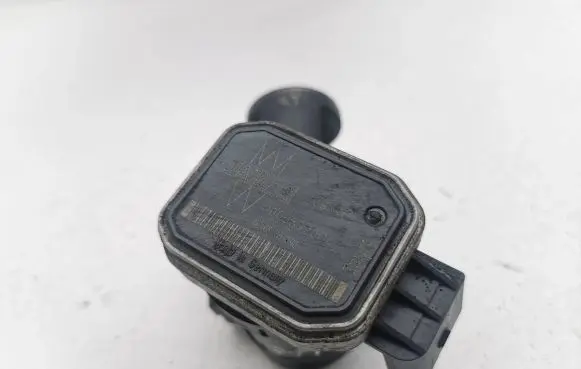 Jeep Grand Cherokee (WK) EGR valve A642140 00005320C4 AC406281790