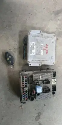 Citroen C5 Engine control unit/module 0281010764 9645352980